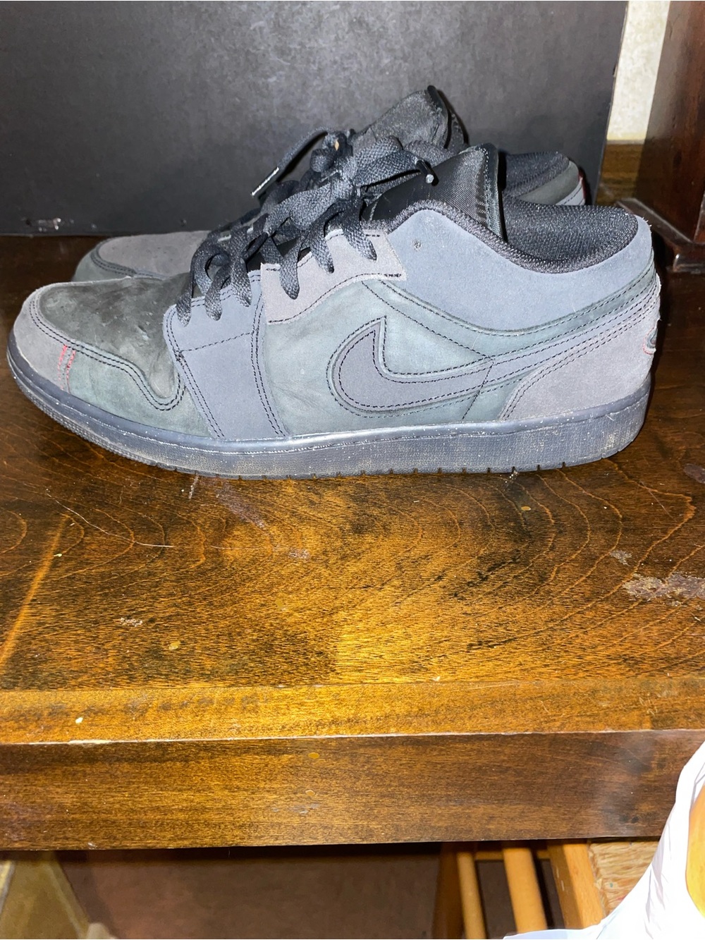 Air Jordan 1 Low SE Craft 'Dark Smoke Grey/Varsity Red/Black men’s size 13